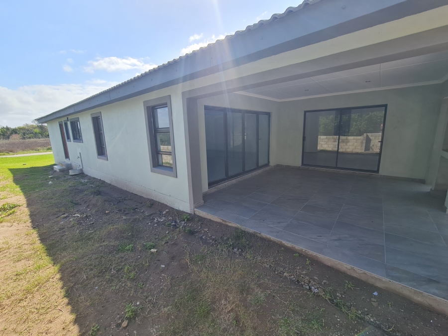 3 Bedroom Property for Sale in Paradise Beach Eastern Cape